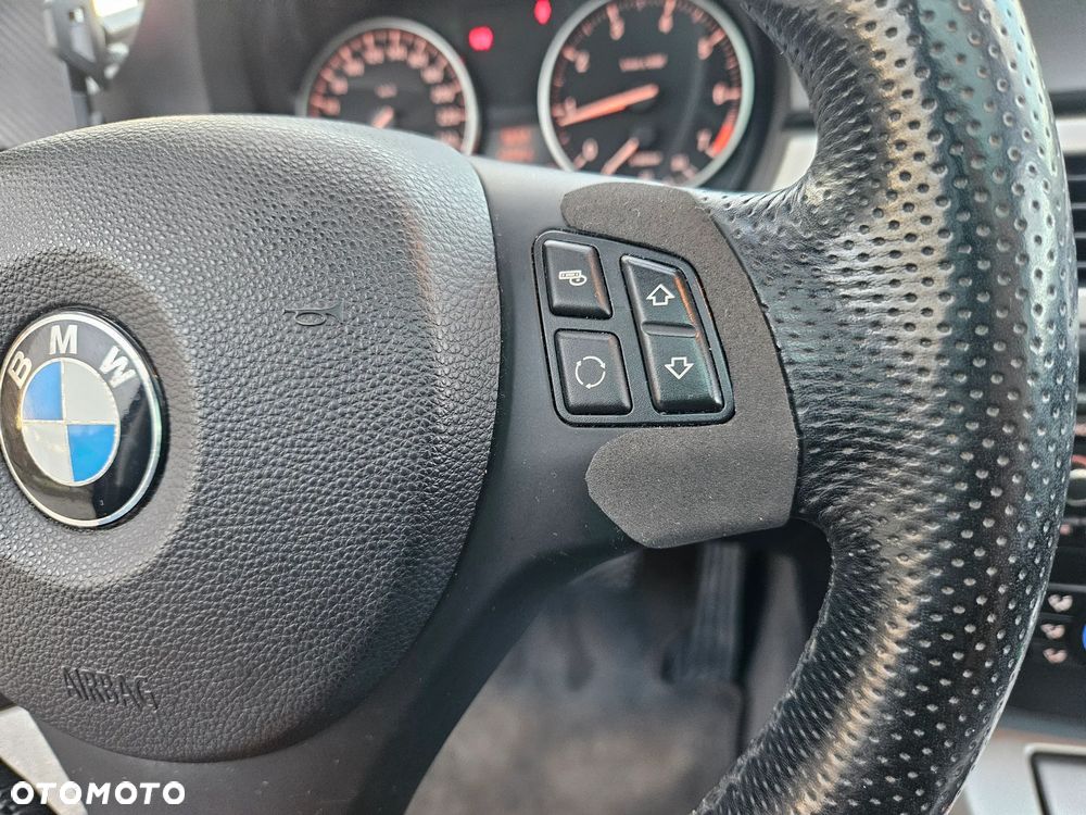 BMW Seria 3 318i - 17