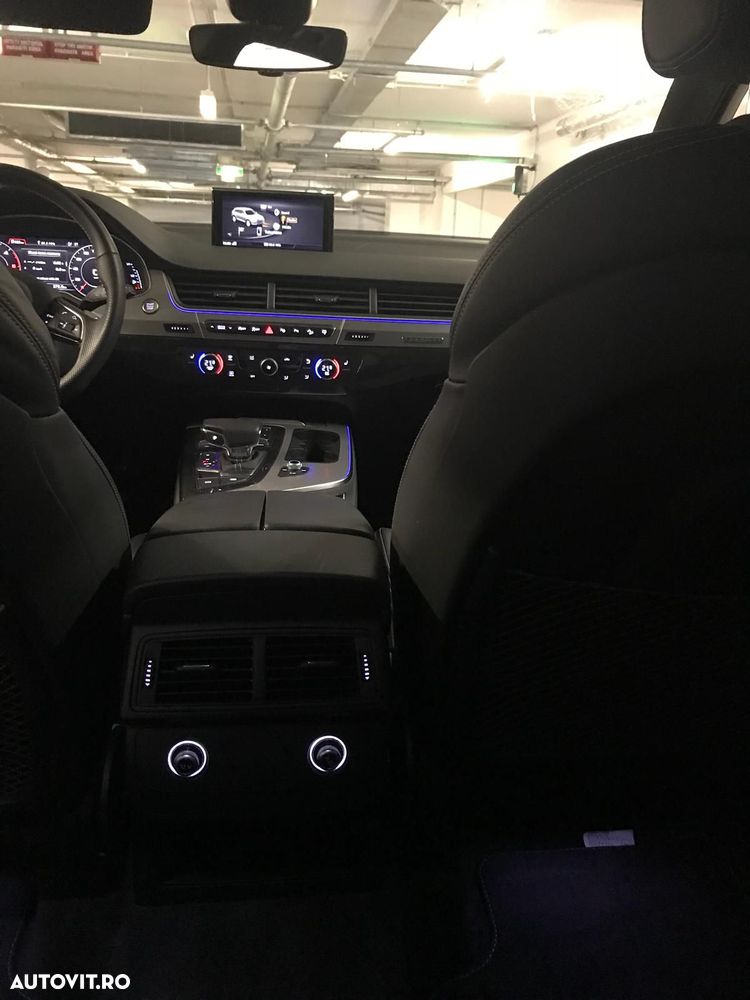 Audi Q7 - 9