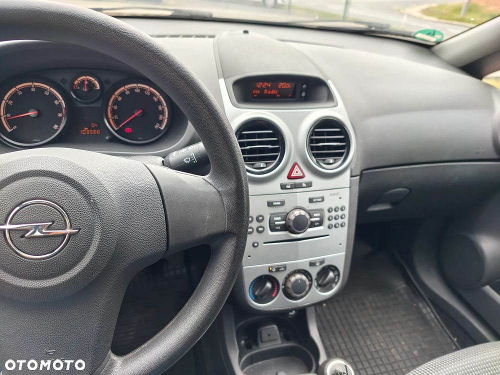 Opel Corsa - 10