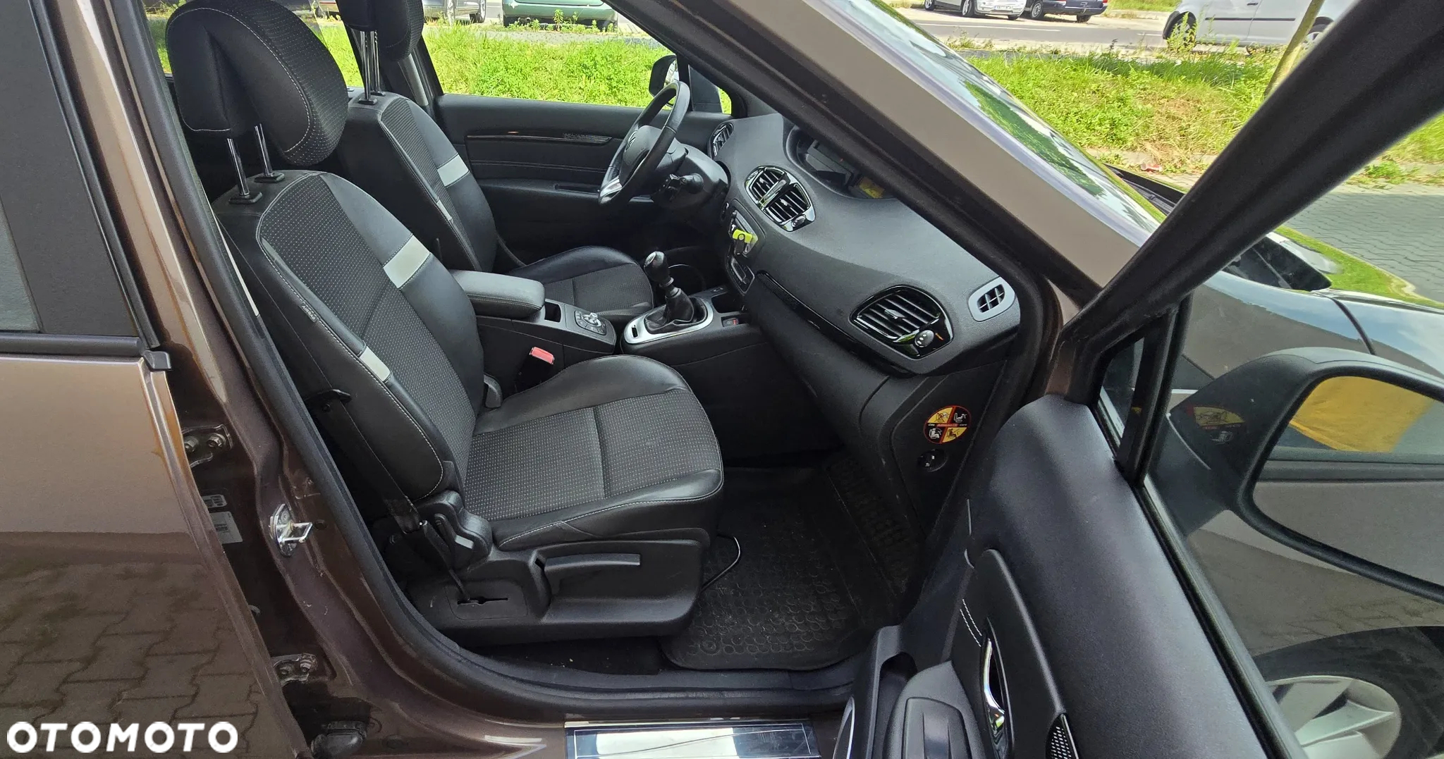 Renault Scenic - 24