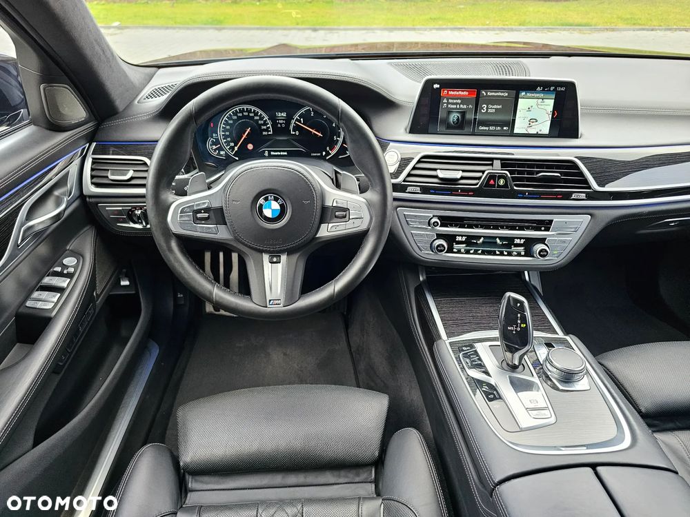 BMW Seria 7 740d xDrive - 30