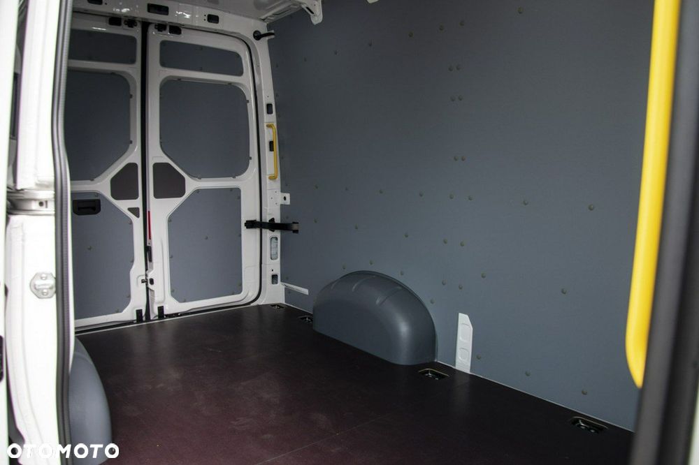 Volkswagen Crafter - 23