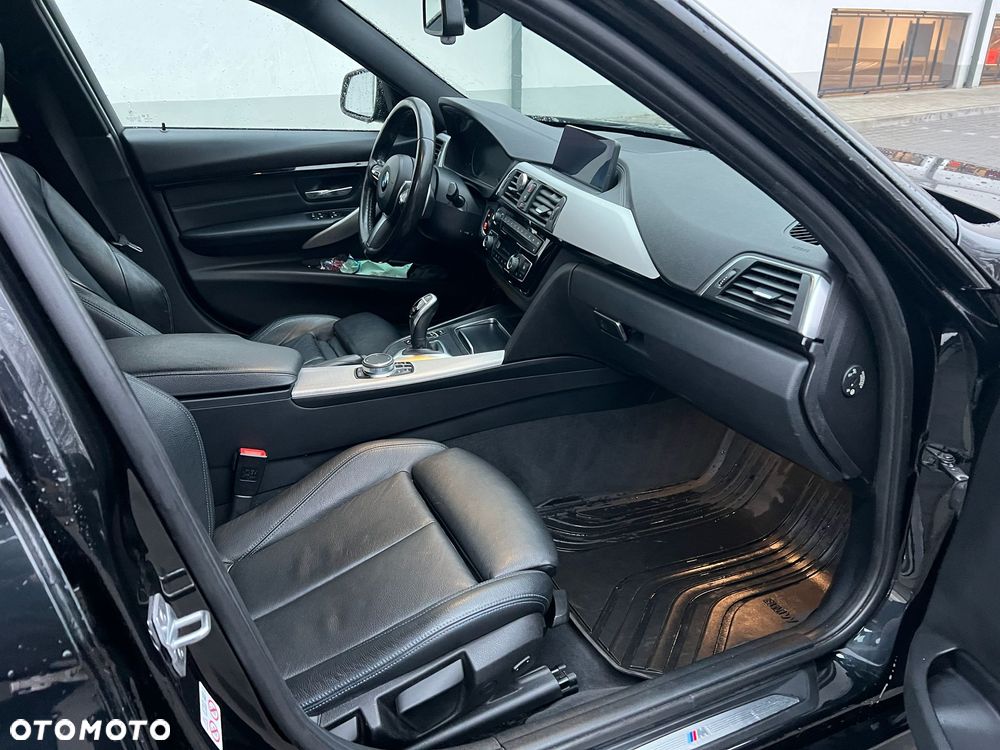 BMW Seria 3 320d M Sport - 19