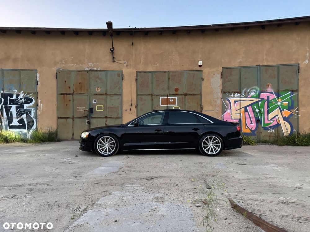 Audi A8 4.2 FSI L Quattro - 2