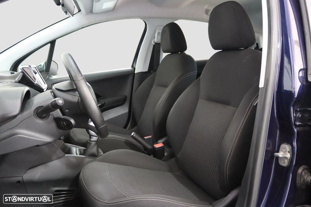 Peugeot 208 1.2 PureTech Active - 11