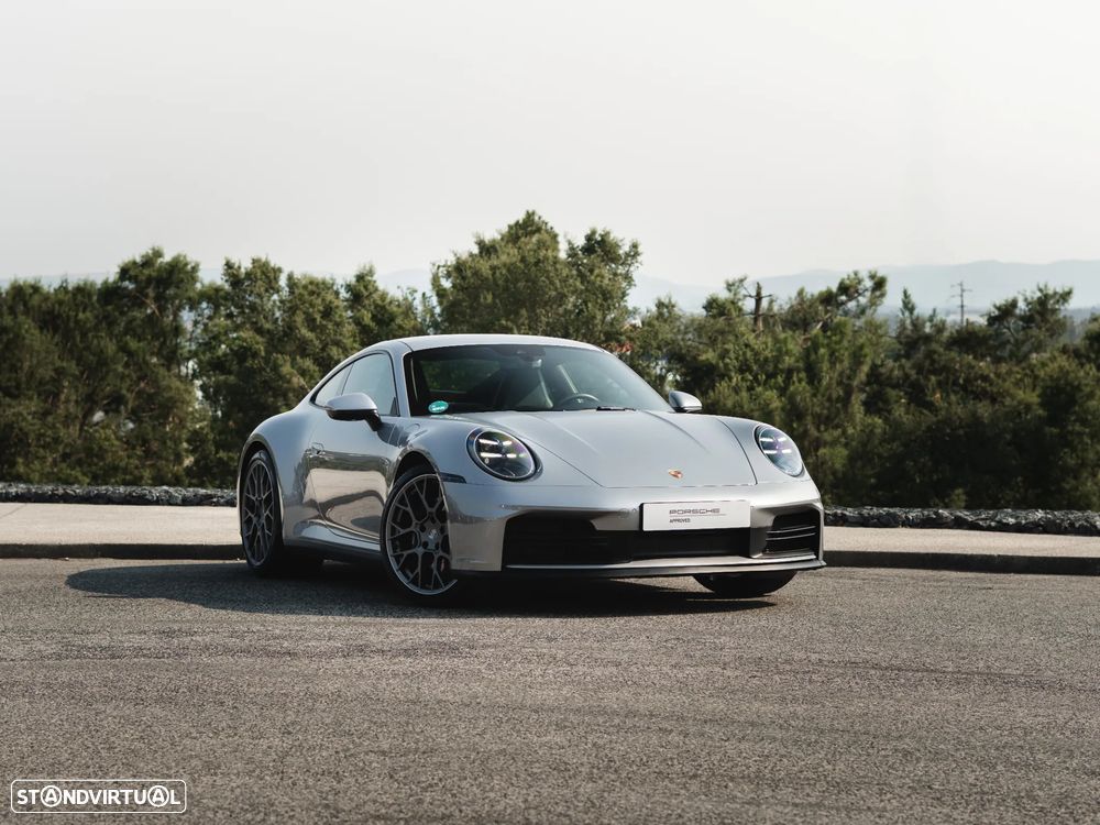 Porsche 911 (992) Carrera - 10