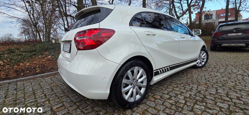 Mercedes-Benz Klasa A 180 7G-DCT Urban - 14