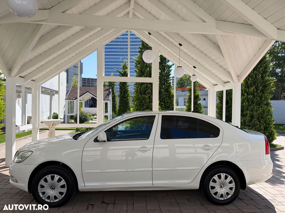 Skoda Octavia 1.6 TDI AMBITION - 4