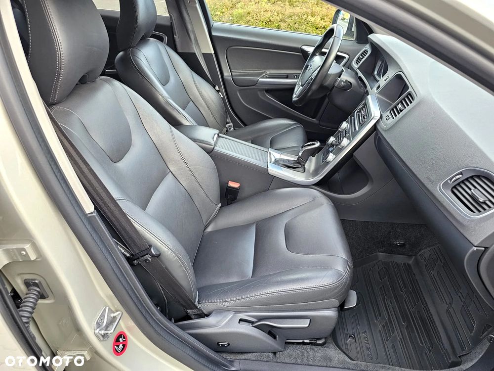 Volvo S60 D4 Drive-E Summum - 23