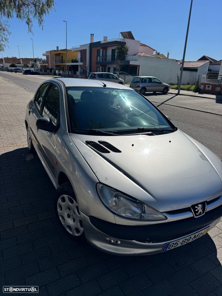 Peugeot 206 1.1 XR - 3