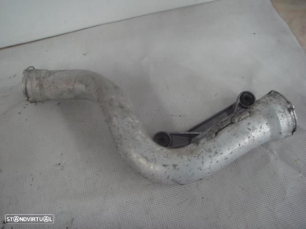 Tubo De Saida Do Turbo Volkswagen Passat (3C2) - 1