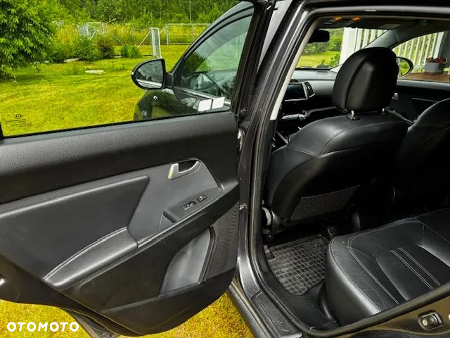 Kia Sportage - 11