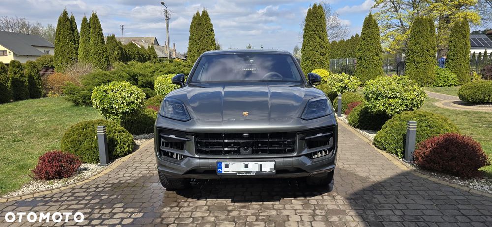 Porsche Cayenne - 1