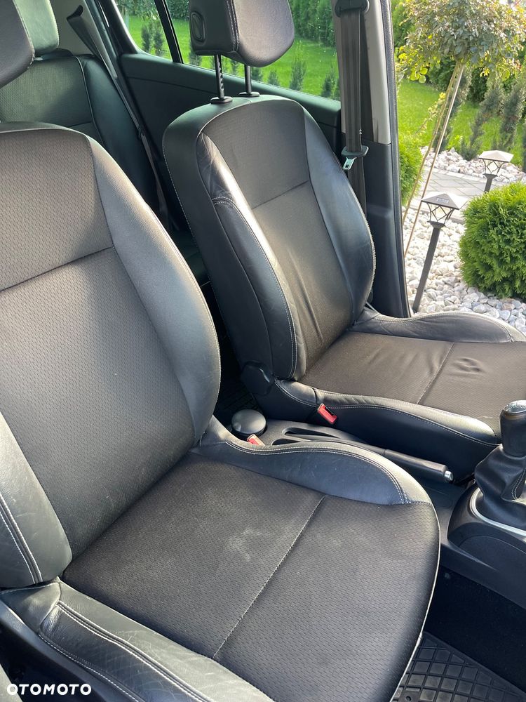 Renault Clio - 19