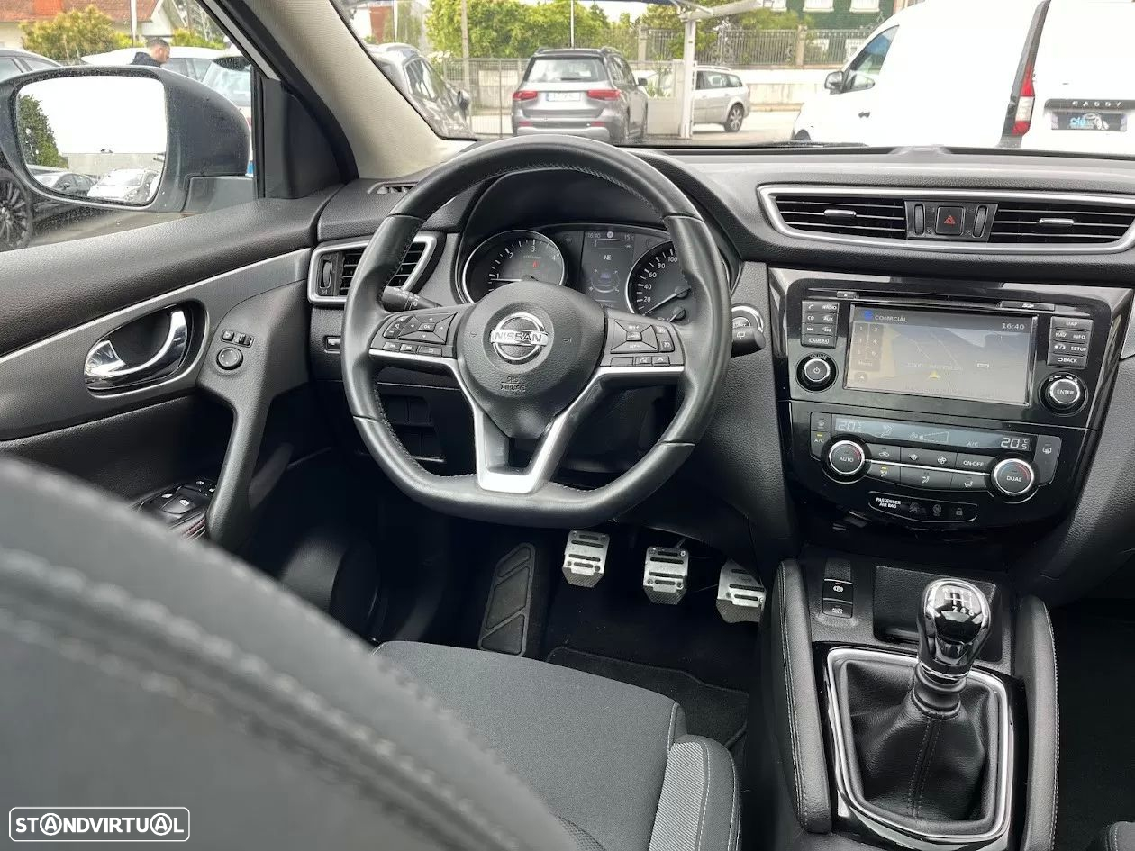 Nissan Qashqai 1.5 dCi N-Connecta 18 - 11
