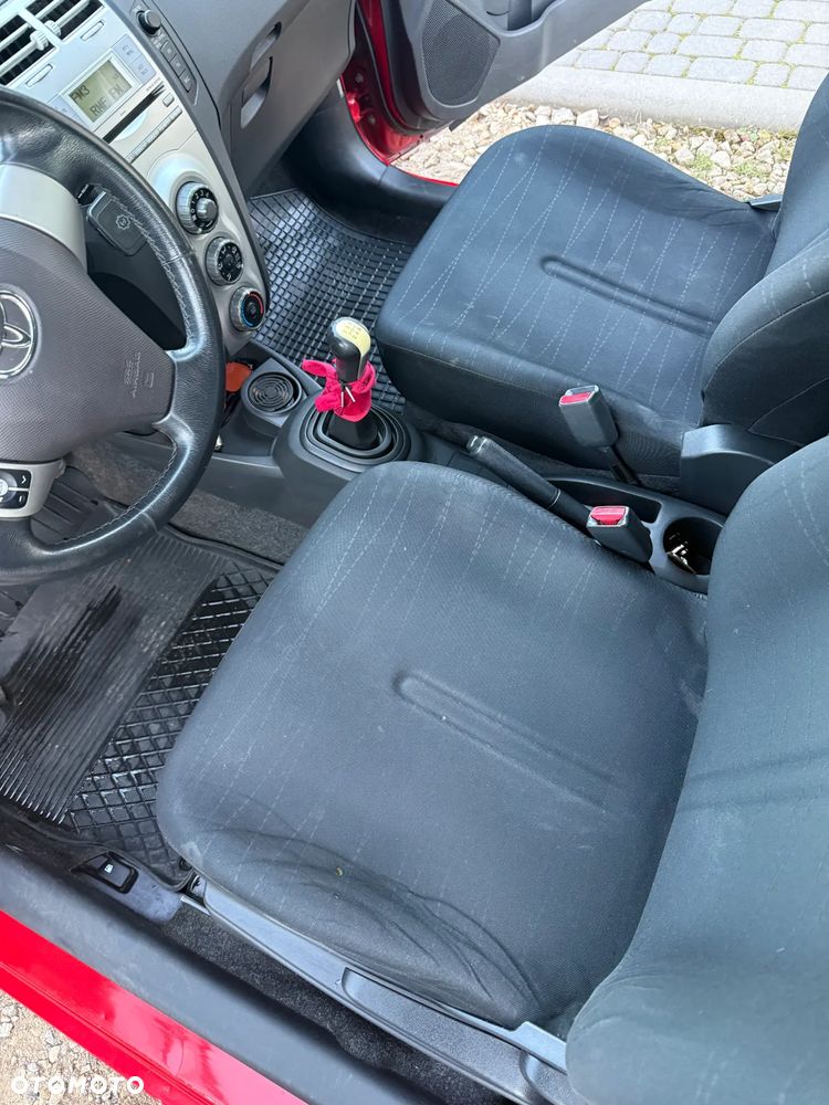 Toyota Yaris 1.3 Terra - 13