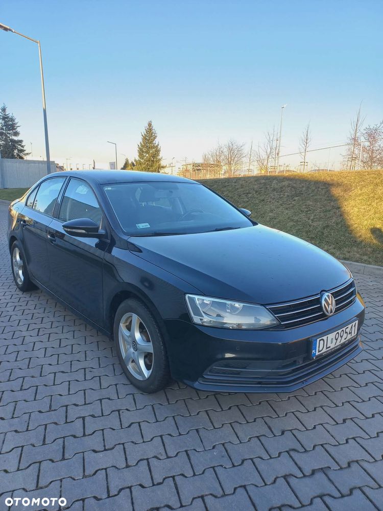 Volkswagen Jetta 2.0 TDI DPF BMT Trendline - 6