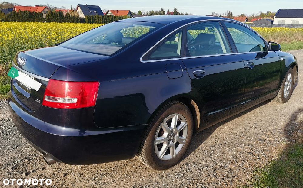 Audi A6 Limousine 2.4 - 5