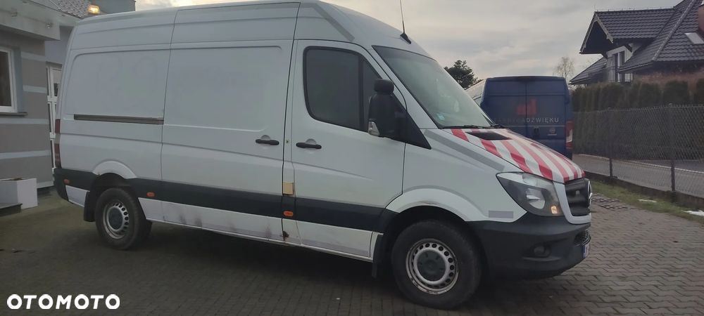 Mercedes-Benz Sprinter L2H2 - 25