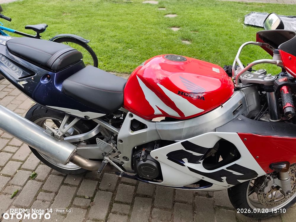 Honda CBR - 3