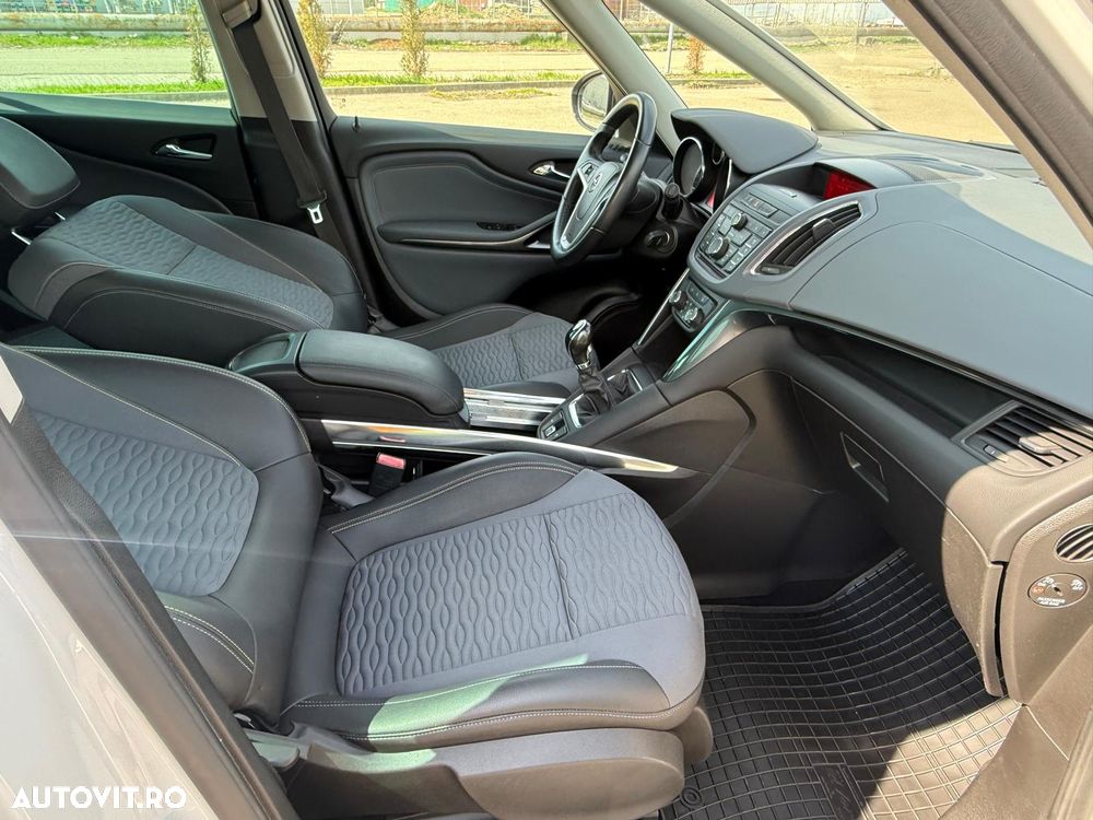 Opel Zafira Tourer 1.6 CDTI ECOFLEX Start/Stop Active - 17