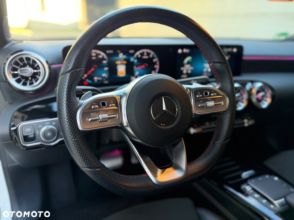 Mercedes-Benz Klasa A 200 7G-DCT AMG Line - 26