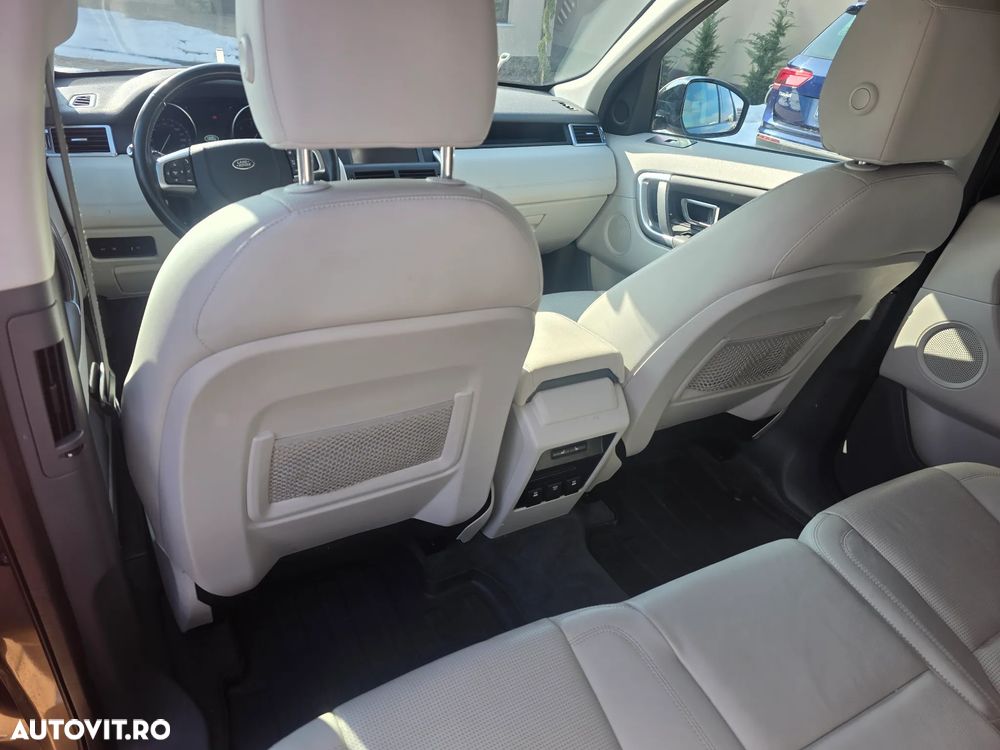 Land Rover Discovery 2.0 L TD4 HSE - 9