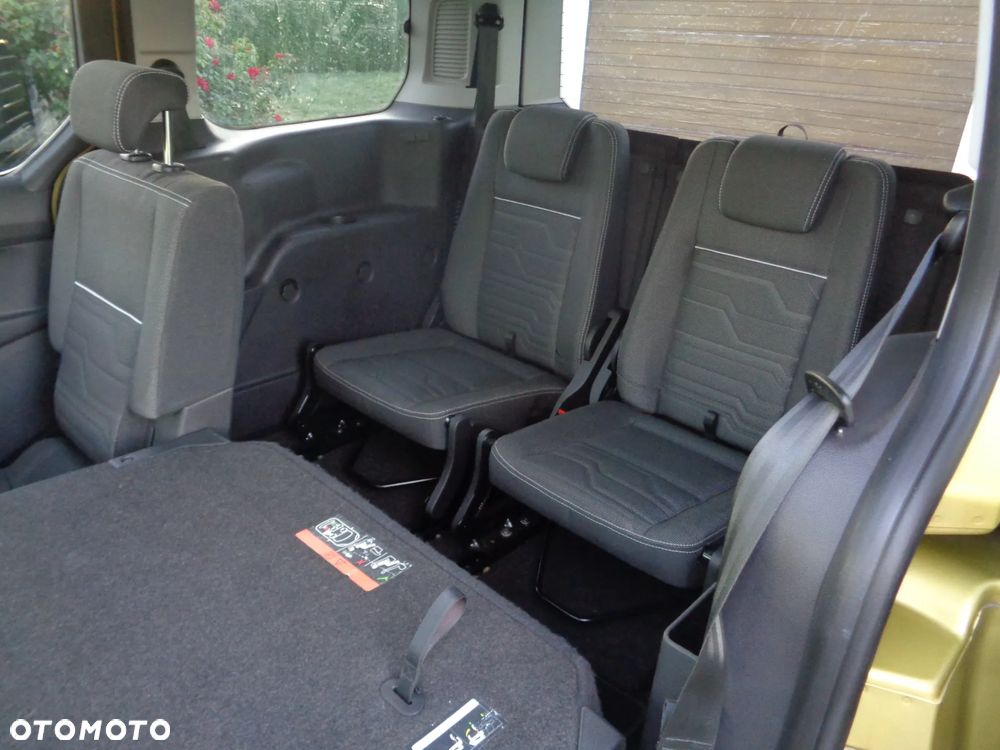 Ford Tourneo Connect Grand - 14