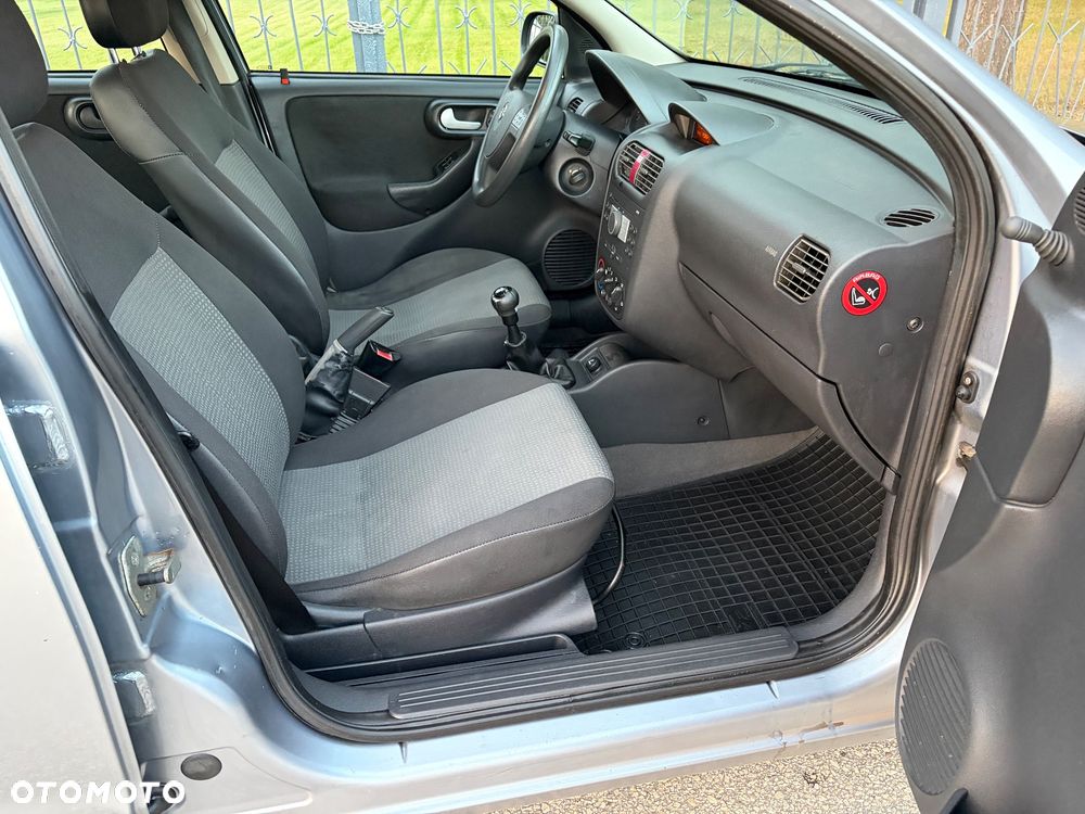 Opel Corsa - 23