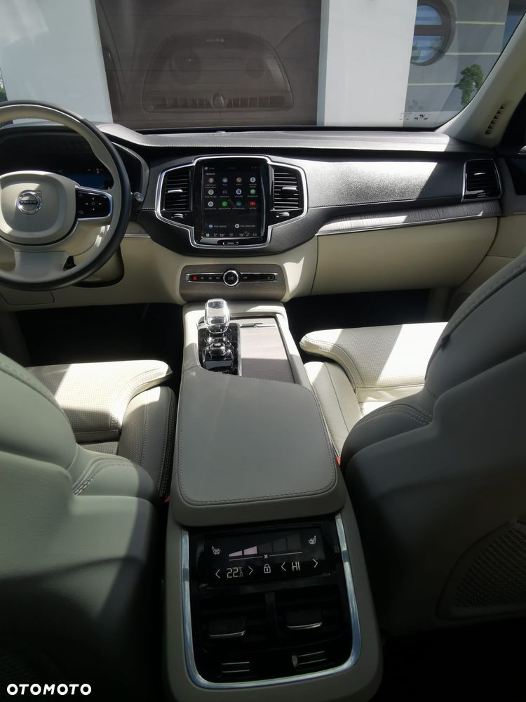 Volvo XC 90 - 21