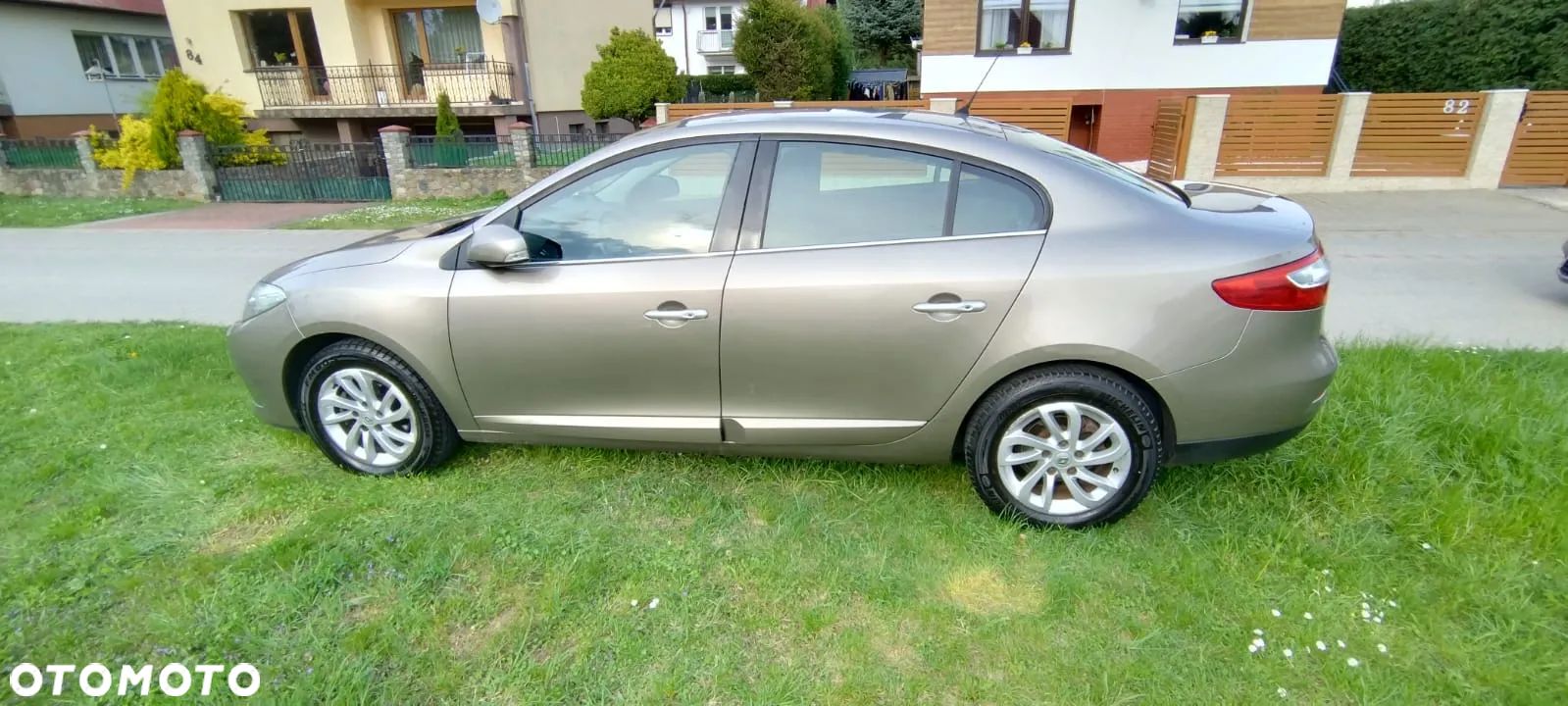 Renault Fluence 1.6 16V Zen - 1