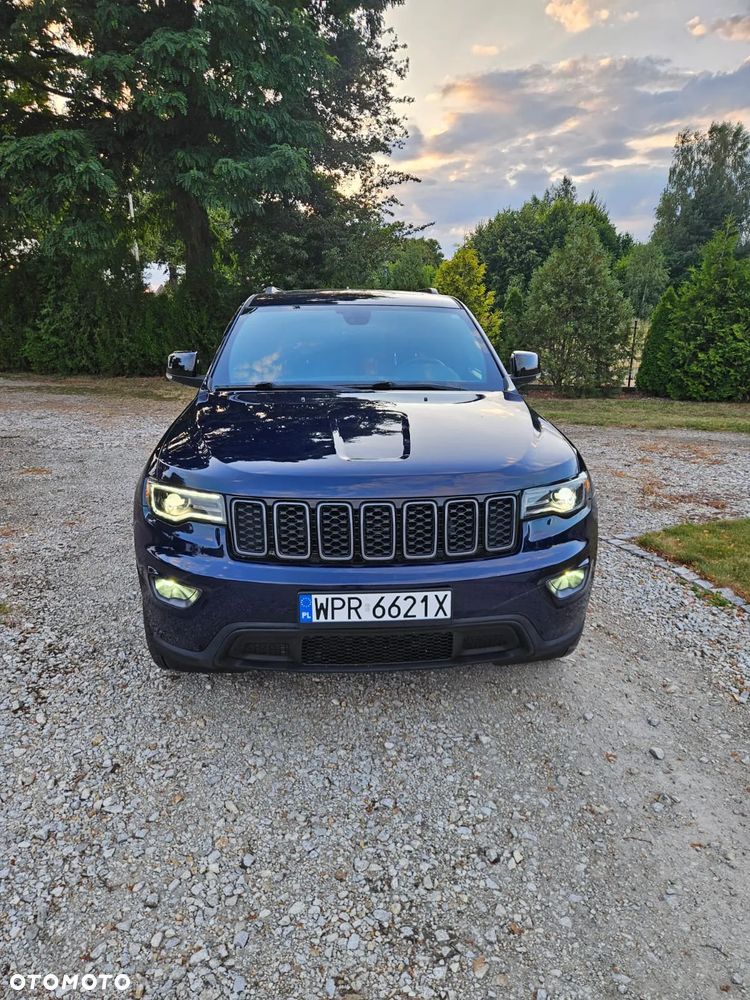 Jeep Grand Cherokee - 13