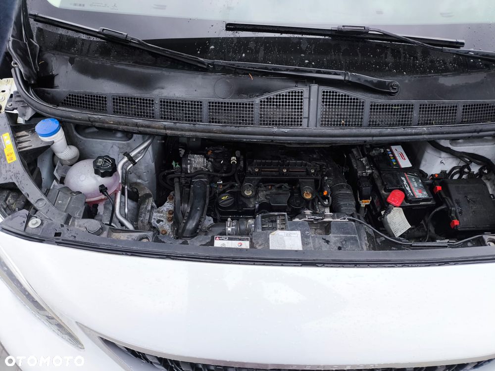 Peugeot EXPERT - 16