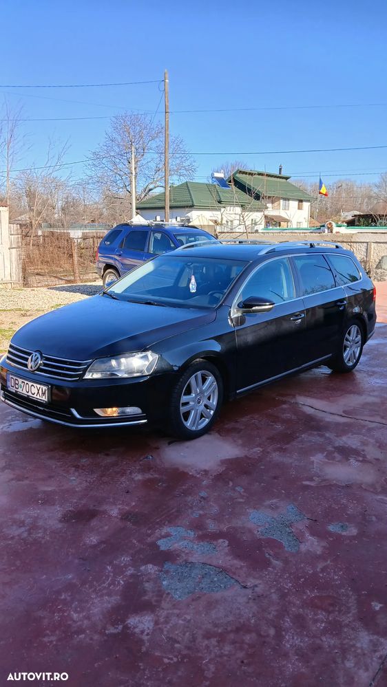 Volkswagen Passat - 1