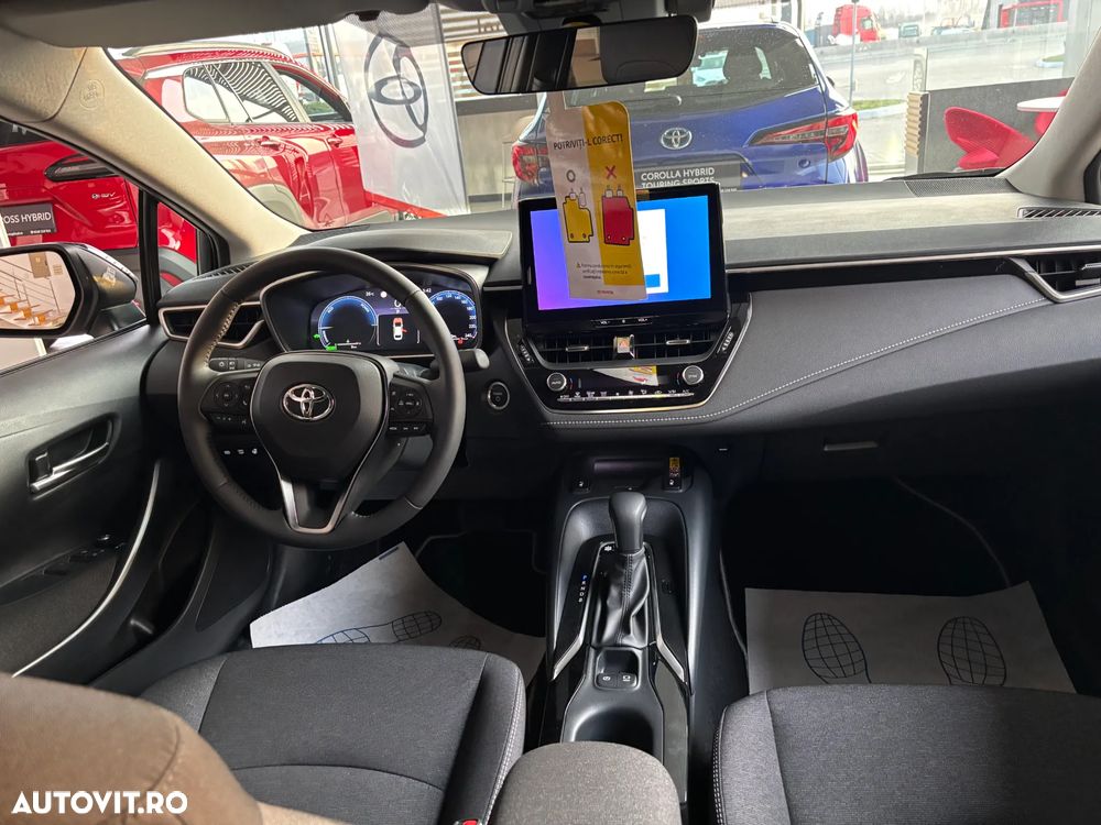 Toyota Corolla 1.8 HSD Dynamic - 10