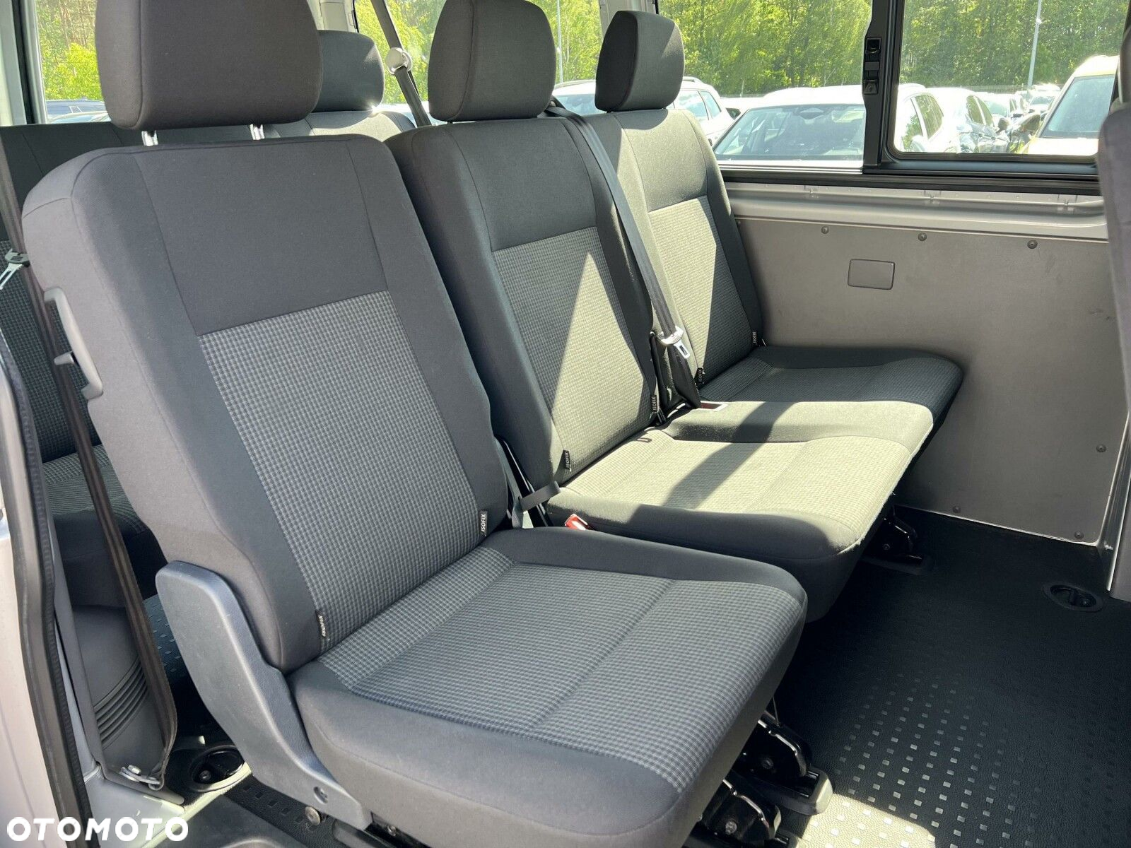 Volkswagen Transporter - 12