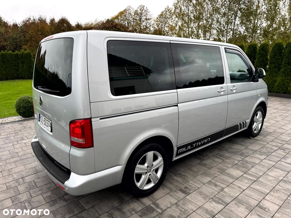 Volkswagen Multivan - 5
