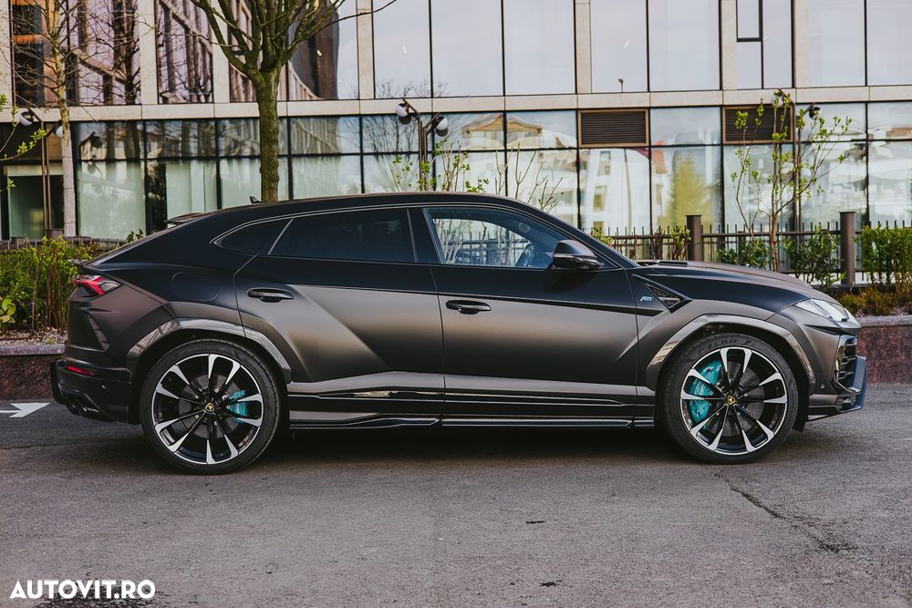Lamborghini URUS - 8