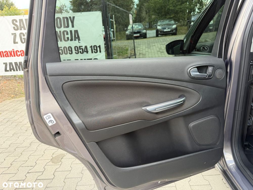 Ford S-Max 2.0 TDCi Titanium - 21