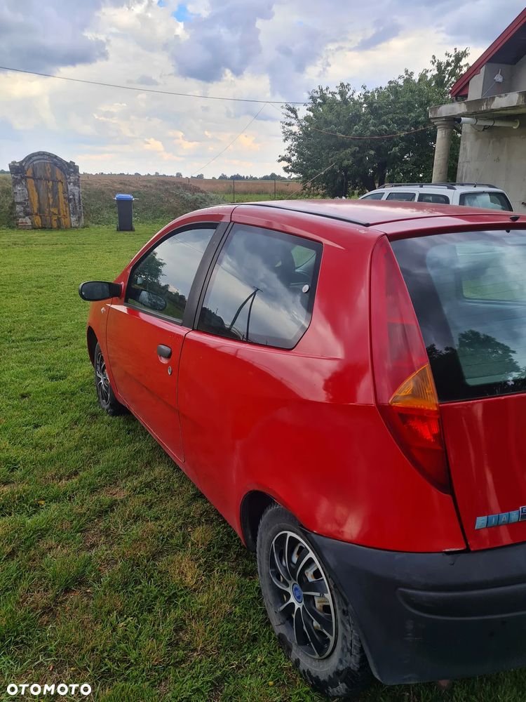 Fiat Punto 1.2 8V ELX - 4