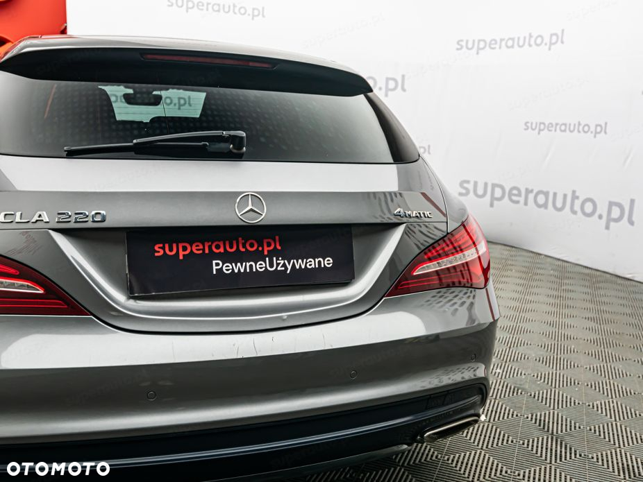 Mercedes-Benz CLA 220 4-Matic AMG Line - 26