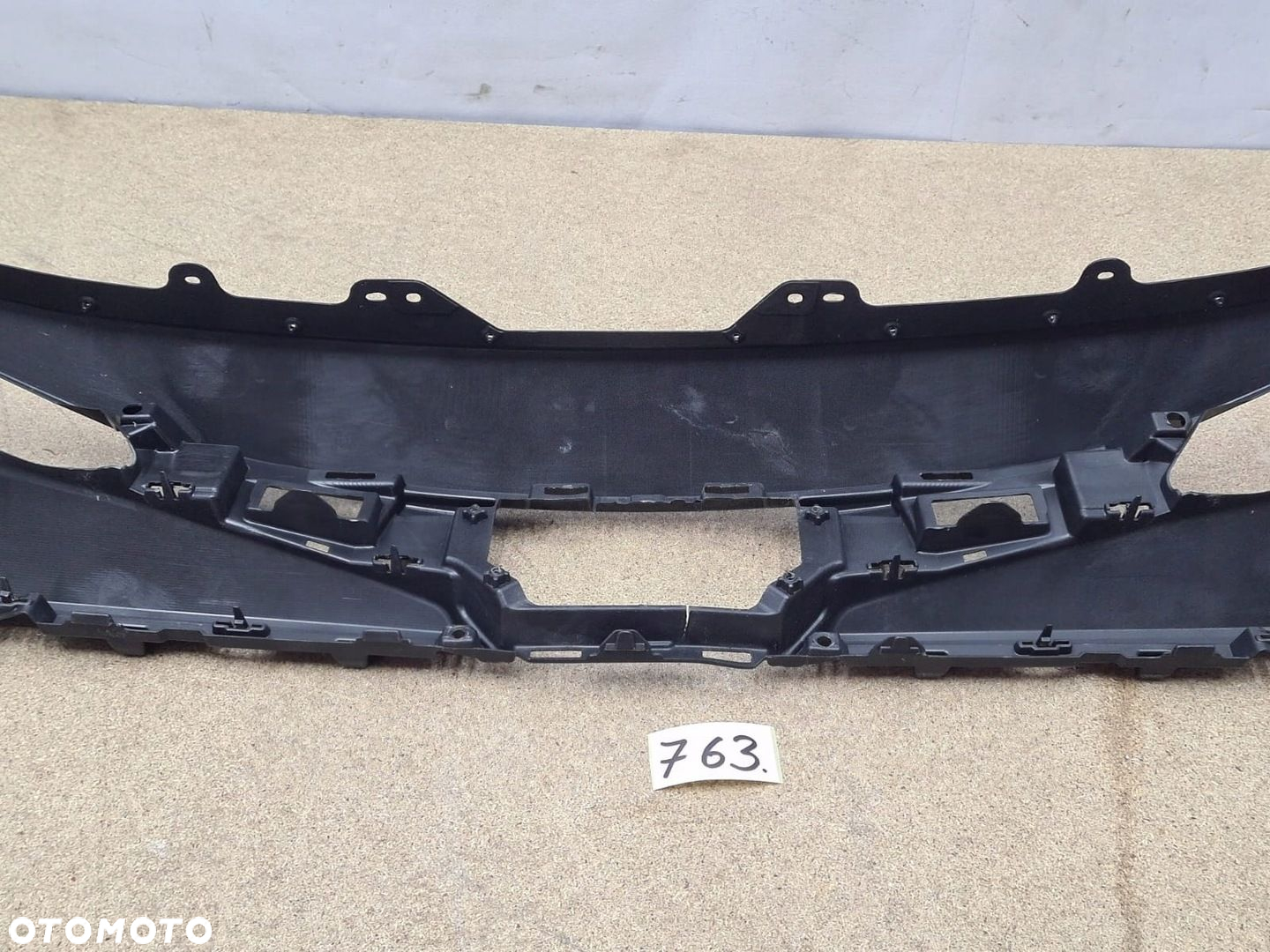ZDERZAK PRZÓD TOYOTA COROLLA E21 LIFT HB KOMBI 23- - 4