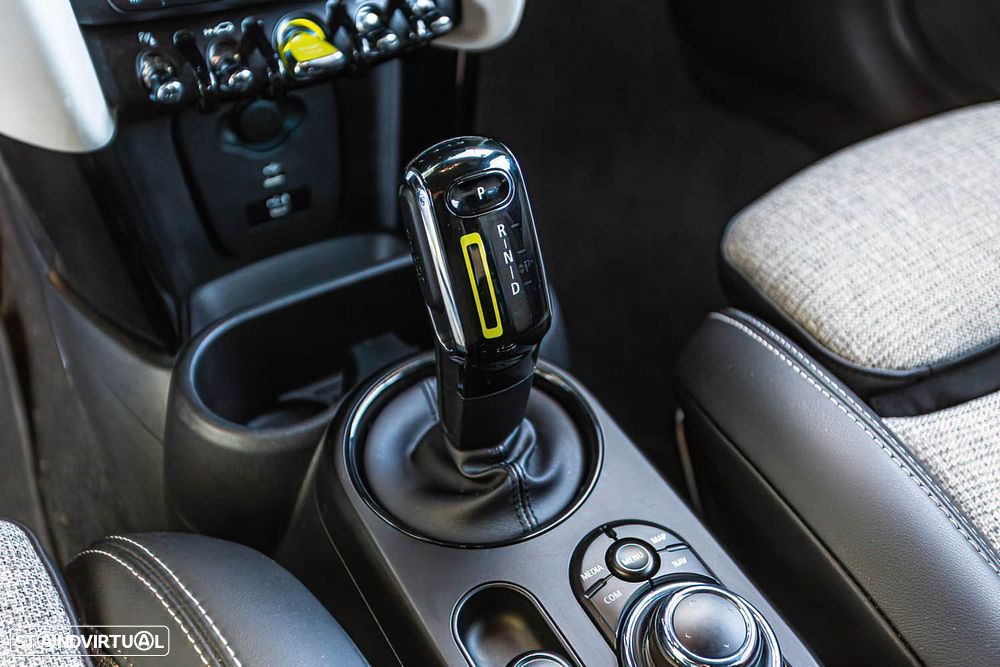 MINI 3 Portas Cooper SE Premium Yours - 13