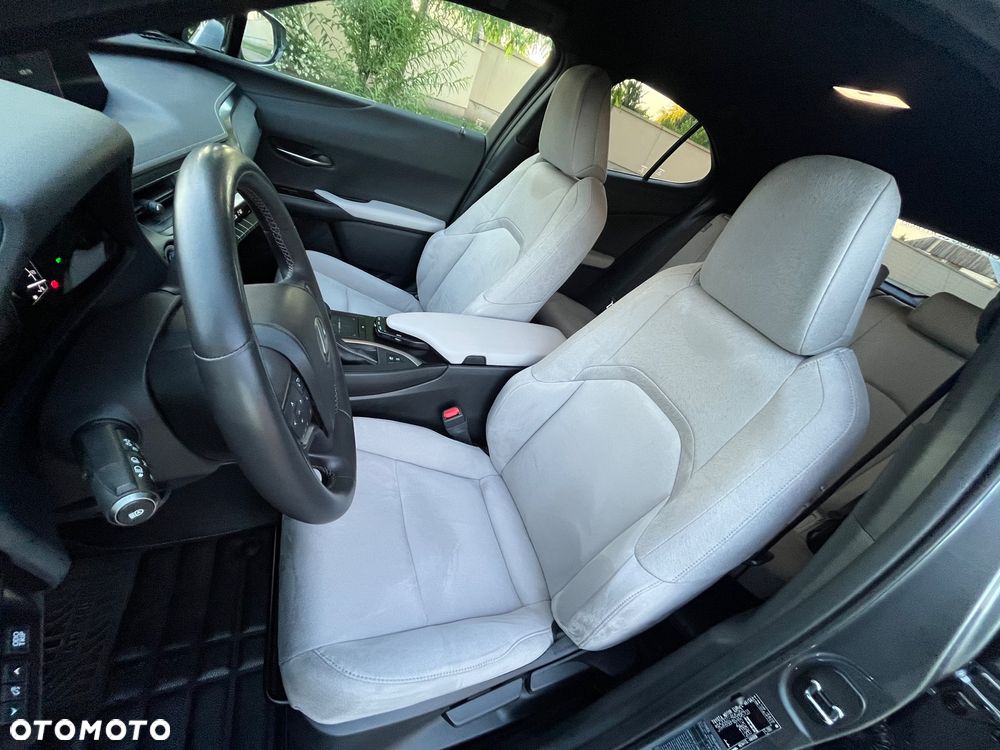 Lexus UX 250h Elegance 2WD - 20