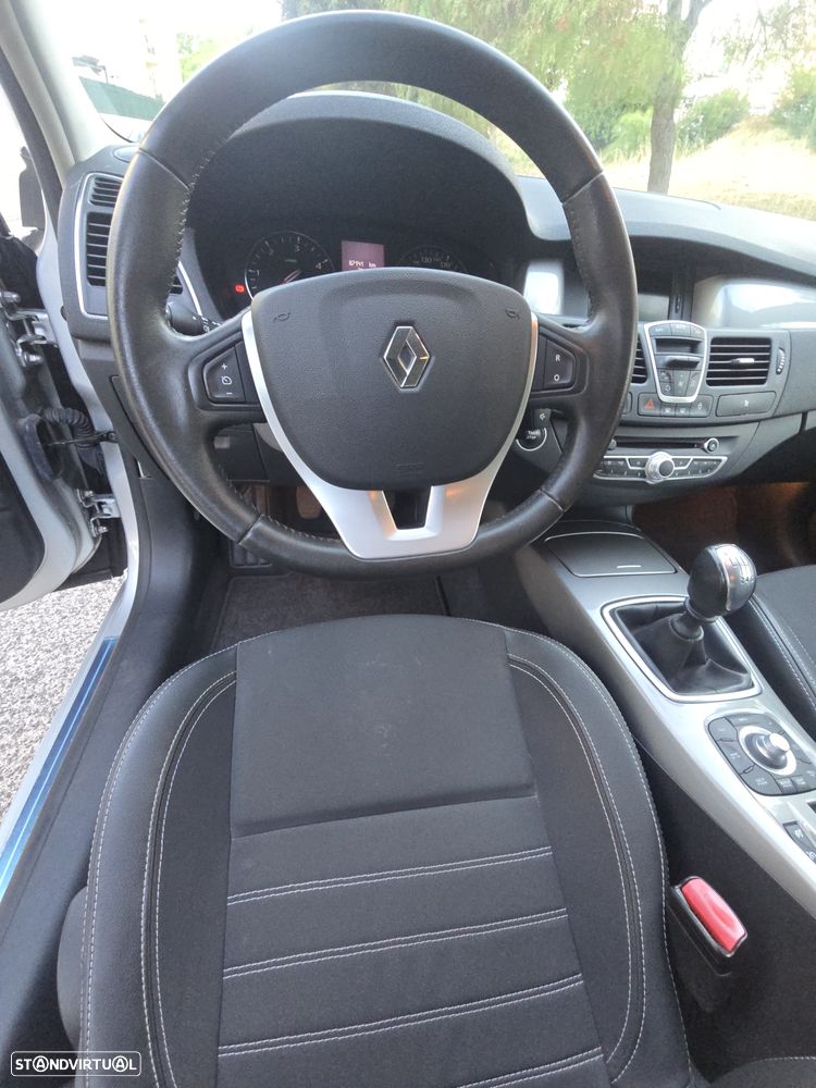 Renault Laguna 1.5 dCi Dynamique S - 25