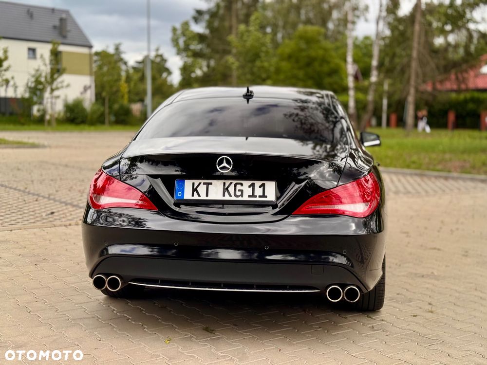 Mercedes-Benz CLA 200 AMG Line - 23