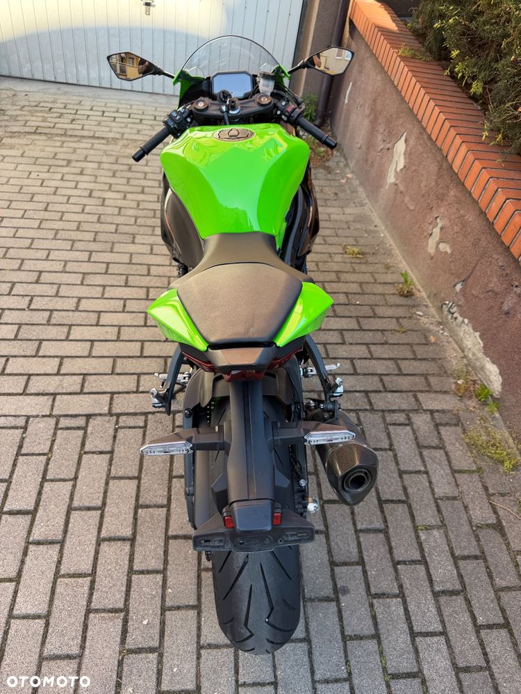 Kawasaki ZXR - 7