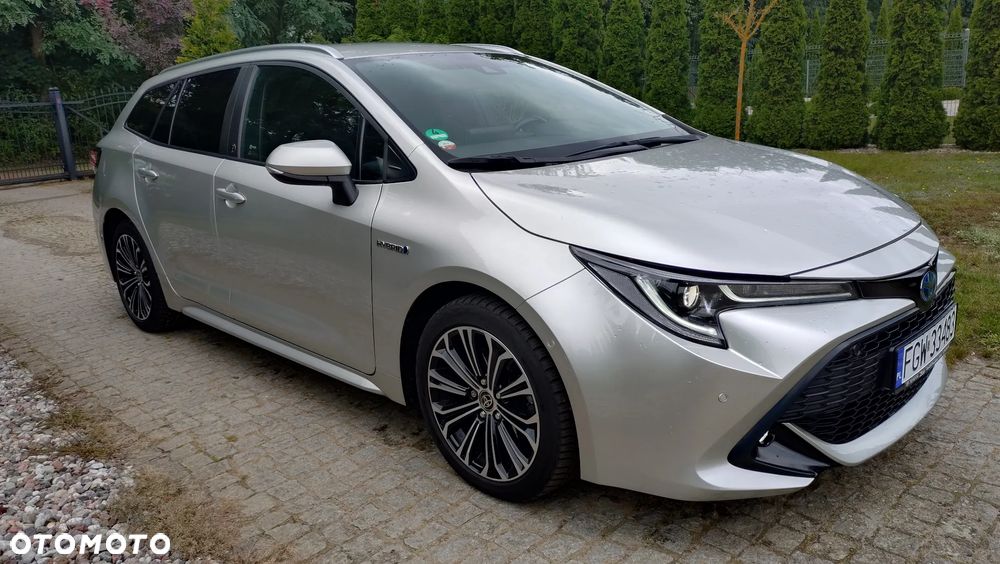 Toyota Corolla 2.0 Hybrid Team Deutschland - 5