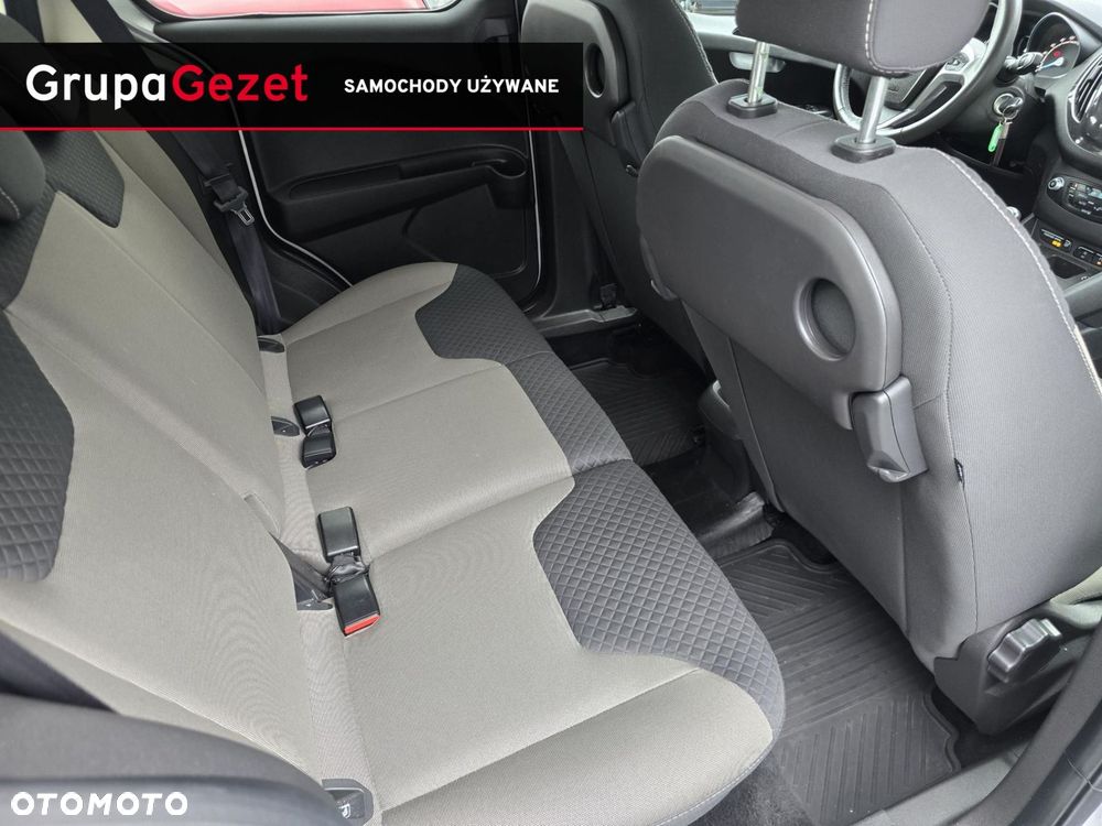 Ford Tourneo Courier - 35