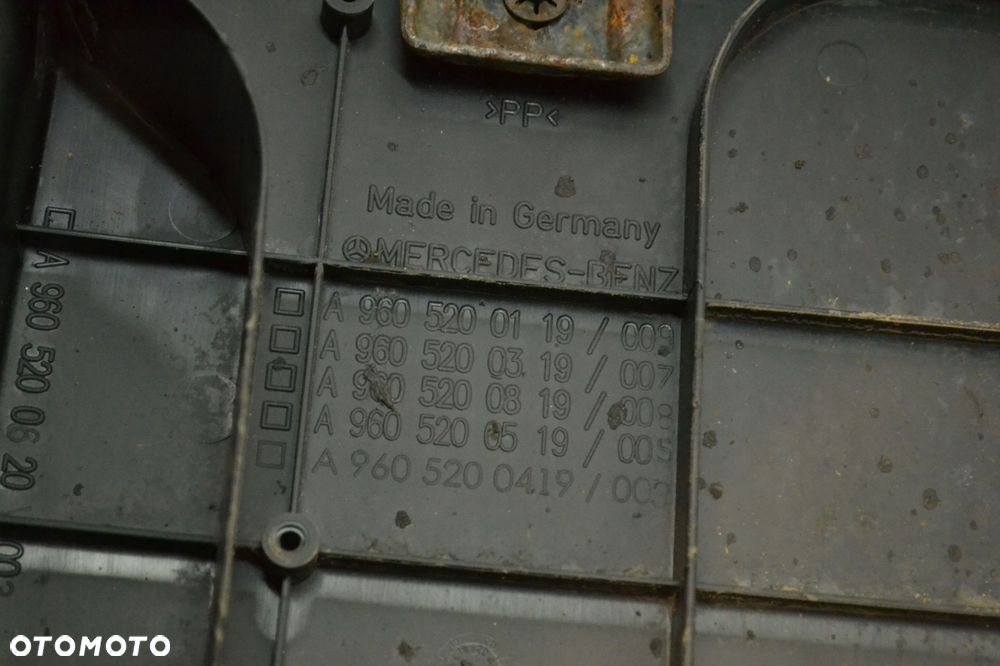 NADKOLE BŁOTNIK PRAWY TYŁ MERCEDES ACTROS MP4 A9605200119 - 9